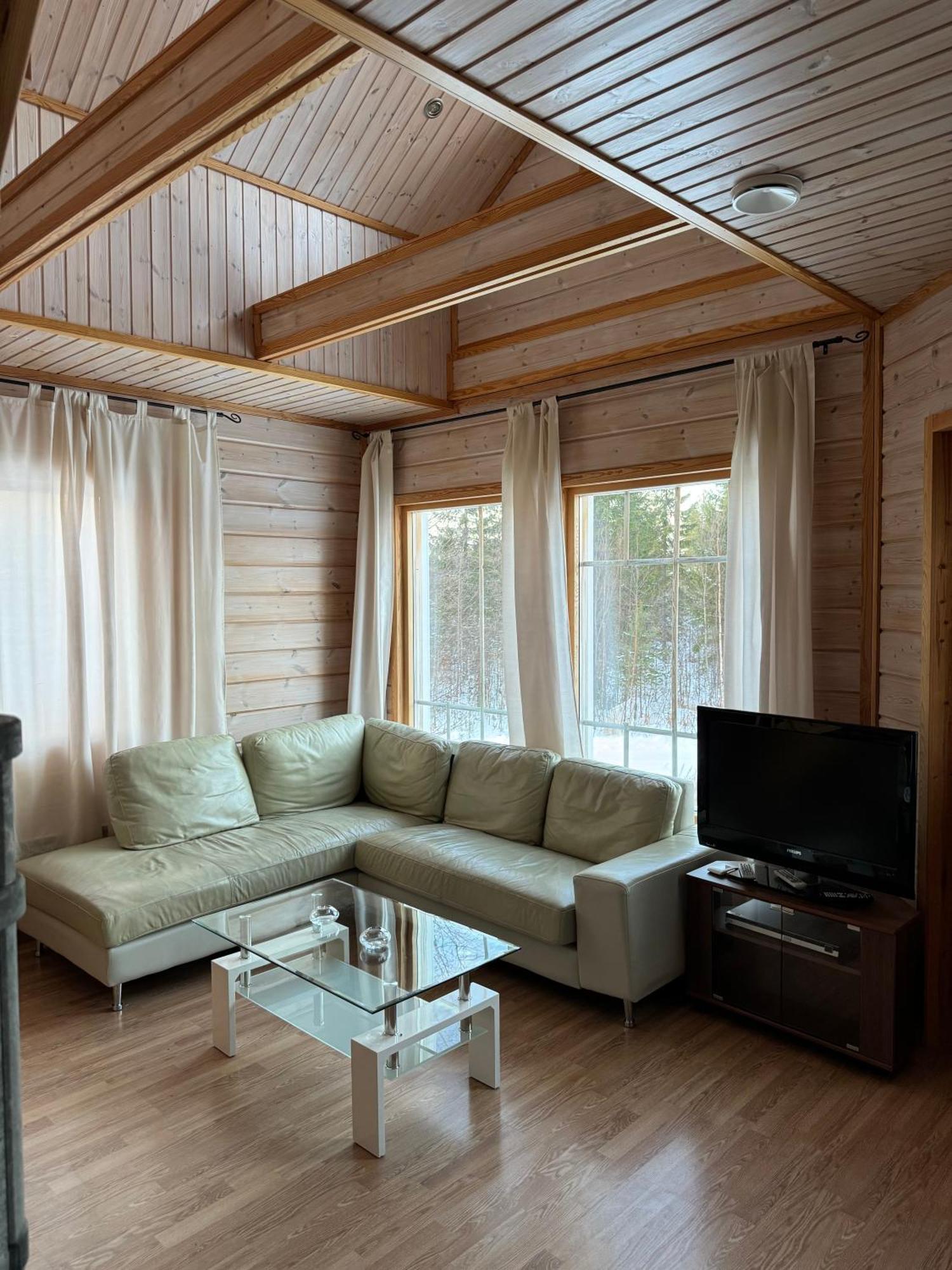 Tiiringolf Cottages Nilsiä 外观 照片